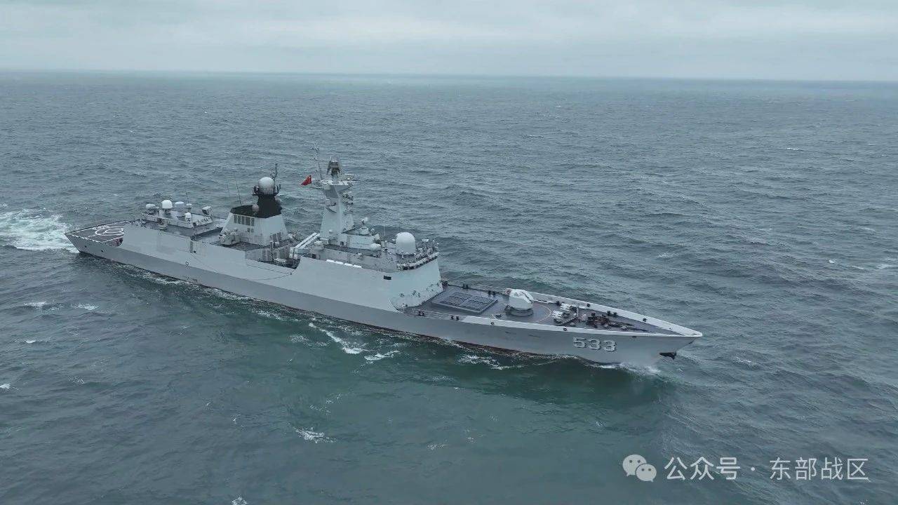 战机升空,军舰战巡 东部战区持续位台岛周边演习最新照片发布