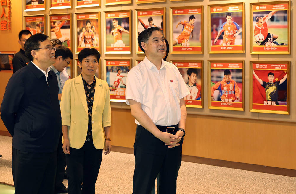 国家体育总局副局长,中国足协党委书记张家胜调研山东泰山足球俱乐部