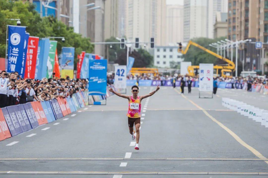 兰州马拉松冠军,你猜对了吗?
