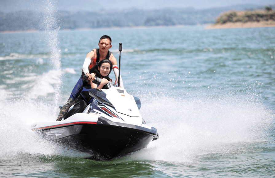 运动快艇,动感摩托艇,香蕉船,水上拖拉圈,水上飞行器,米兰游艇,水上