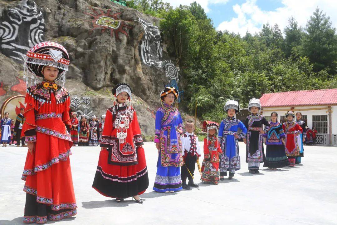 拍"人生照片",还得是贵州_服饰_旅游_文化