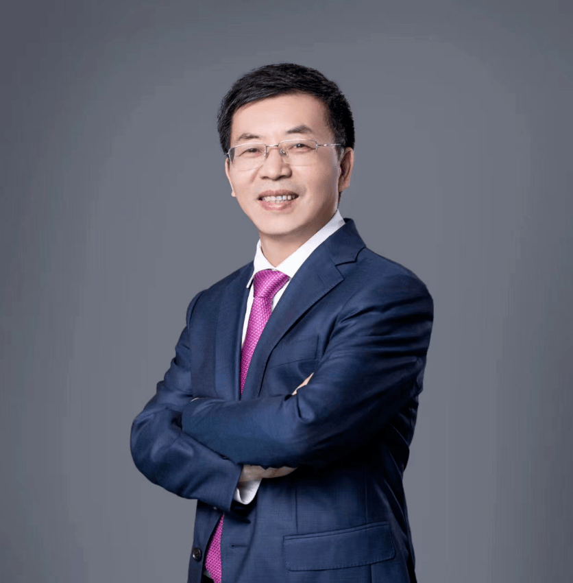 由毕节市大方一中原校长,深圳市横岗高级中学原校长赵刚任名誉校长