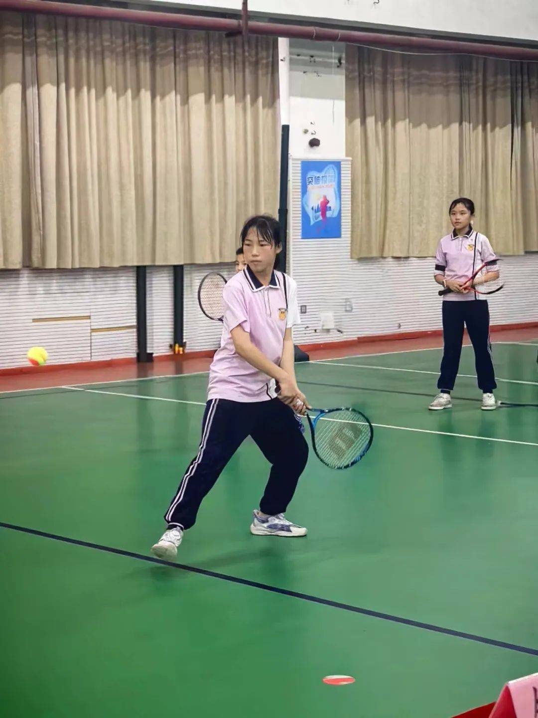 外附·德育|外附小将与奥运冠军"过招"啦_李婷_网球_球场