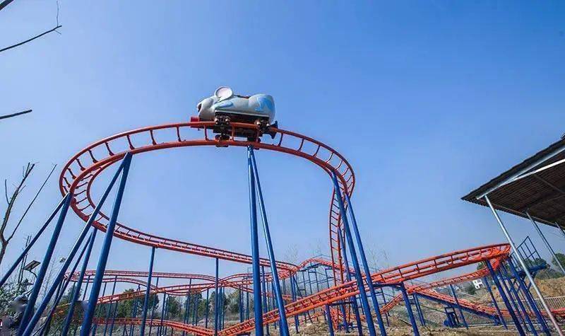 含次日双早餐,欢迎水果,室内儿童乐园1份,嬉乐谷亲子门票1份等