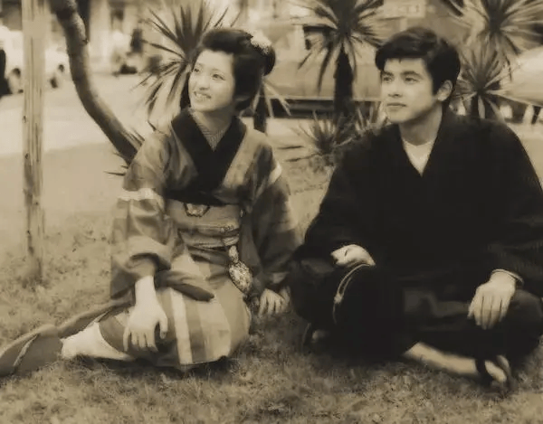 王家卫痴迷,冯唐深爱,他写透了人性的情与欲_日本