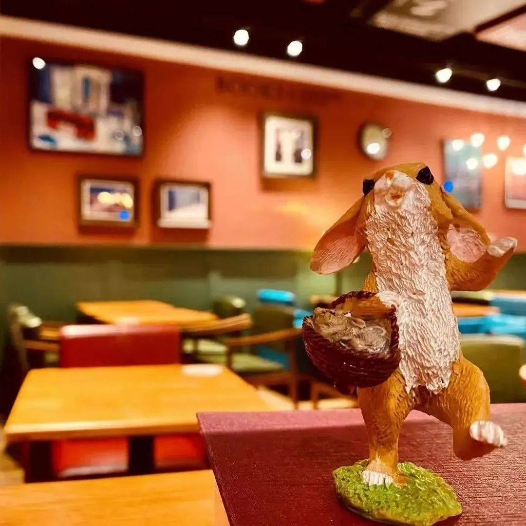 books &upcoffee西西弗书店是一家全国性主题体验连锁精致书店,长期