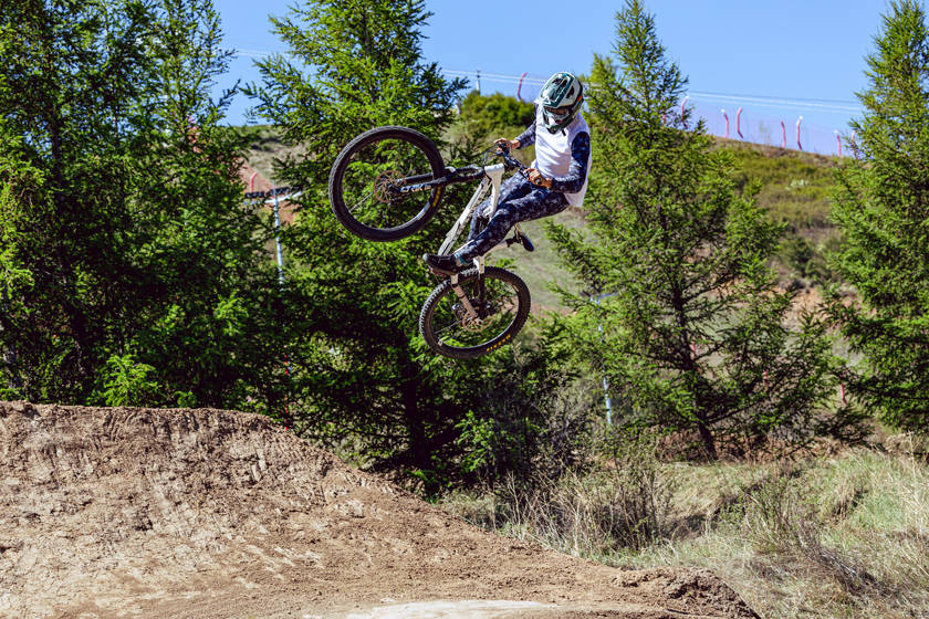 极限运动摄影师的得力助手rf100-500mm f4.5-7.1 l is usm