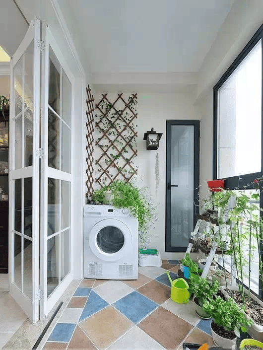 小阳台精致设计,温馨实用,营造惬意舒适的家居角落_空间_休闲_收纳