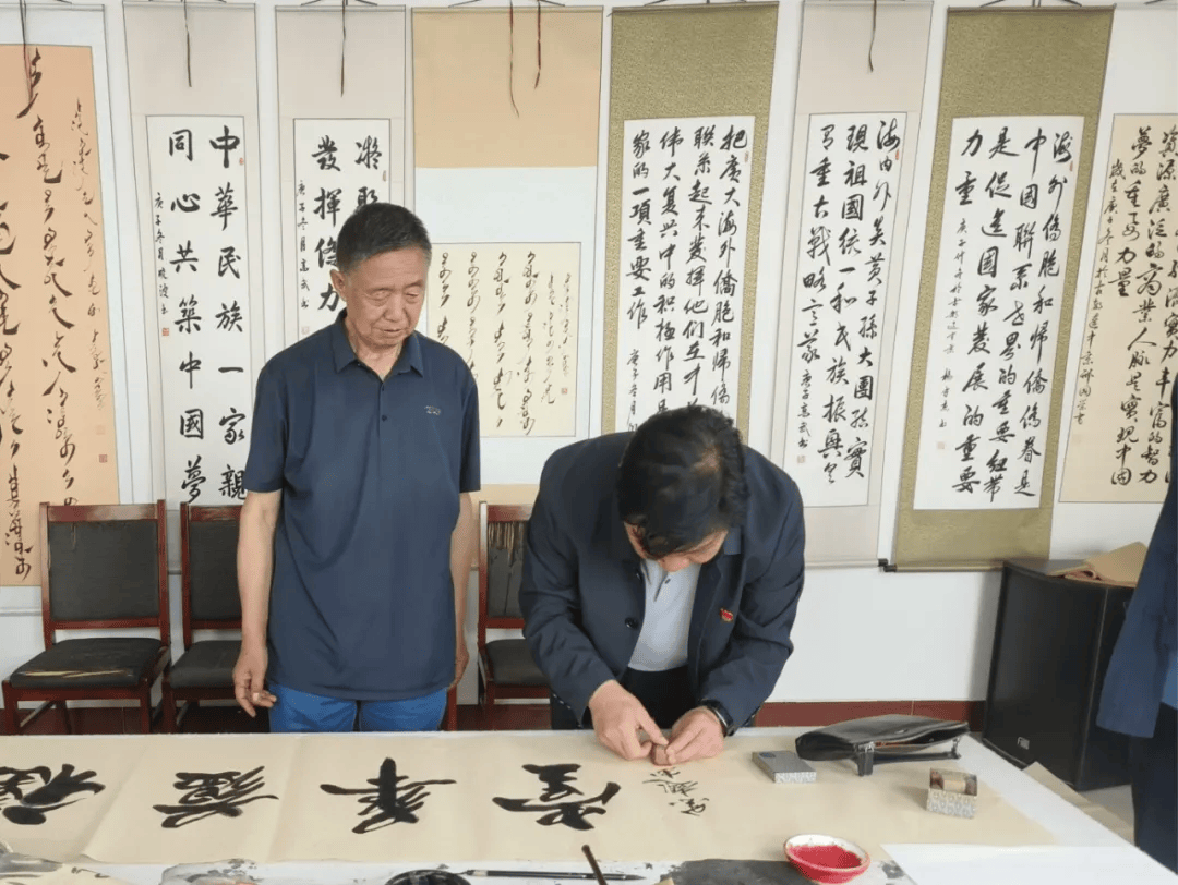 书香沁满"小圆桌" 读出履职"大智慧"——宁城县政协组织开展"书香