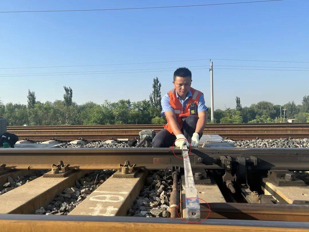 师徒记—工电联整篇_道岔_尖轨_整治