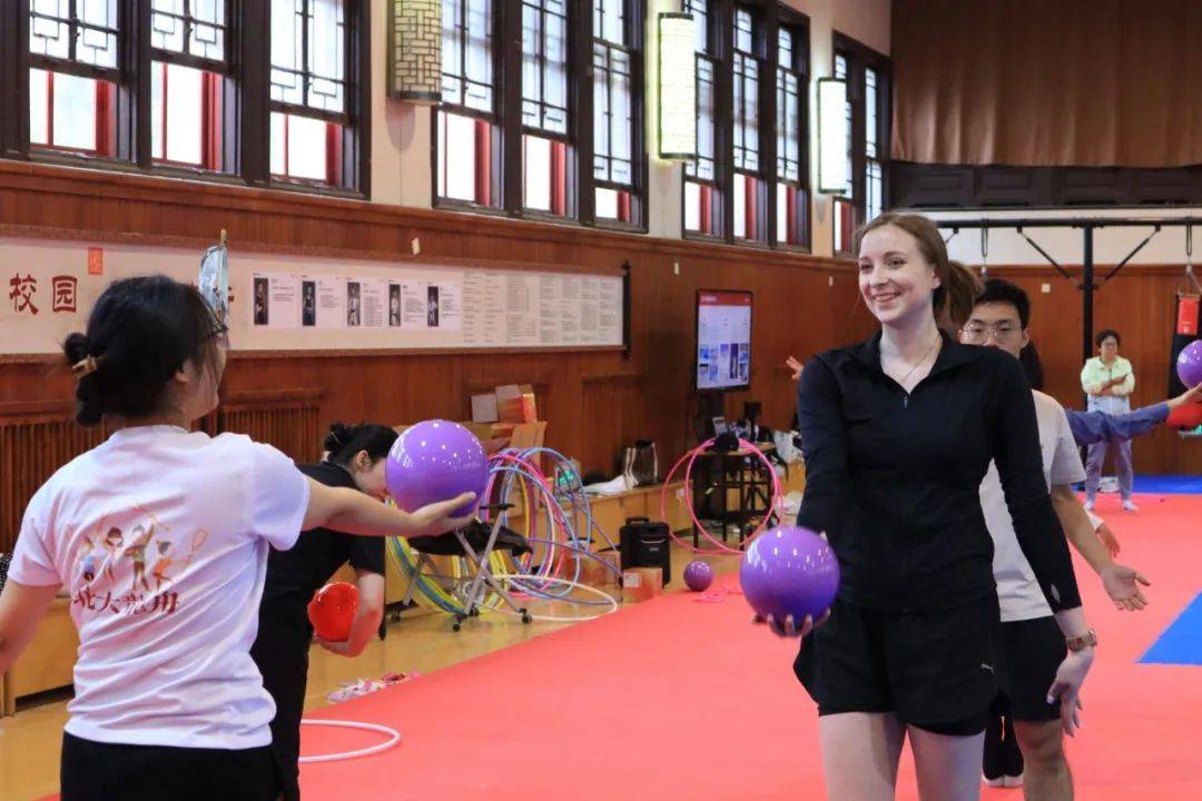 活动回顾 | 体育人生分享会——俄罗斯艺术体操冠军的成长之路举办