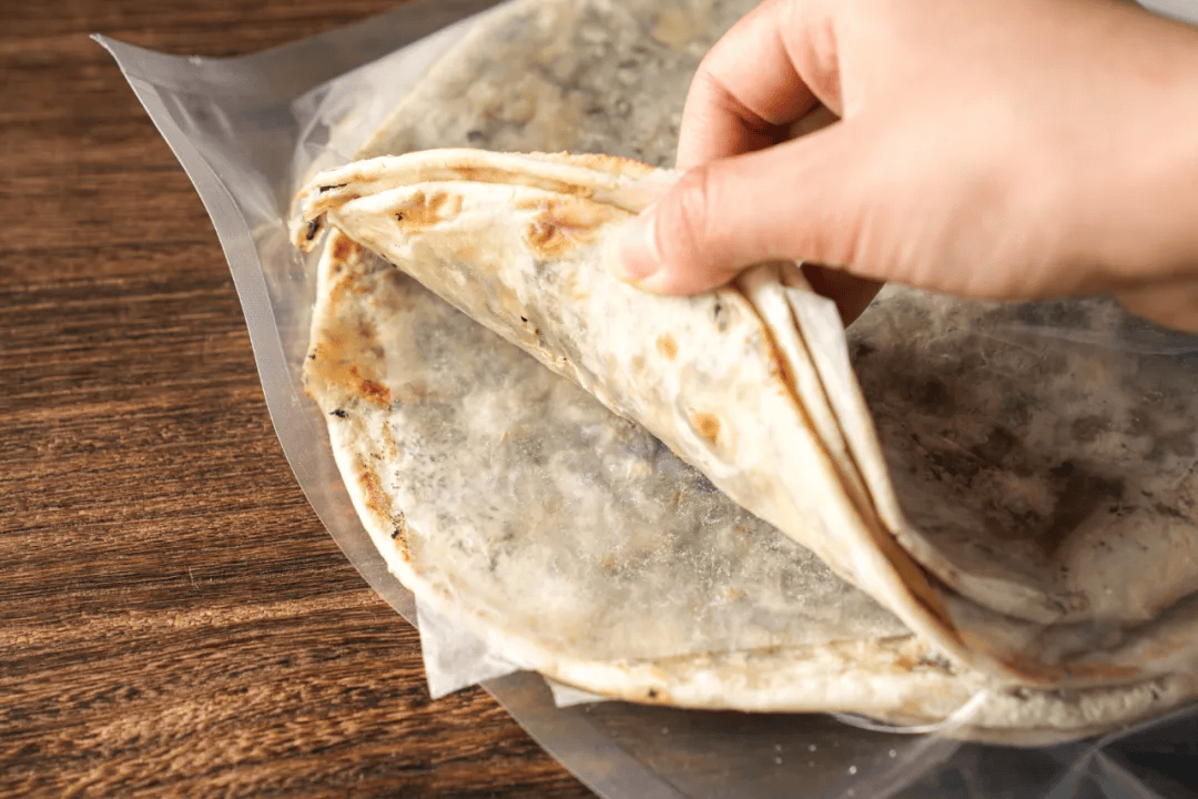 依旧是有原味和辣味两种口味可选择.