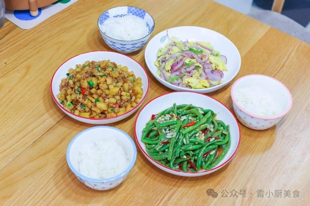 上海一家3口的晚餐,3个家常菜,成本不到30块,朋友:会过日子