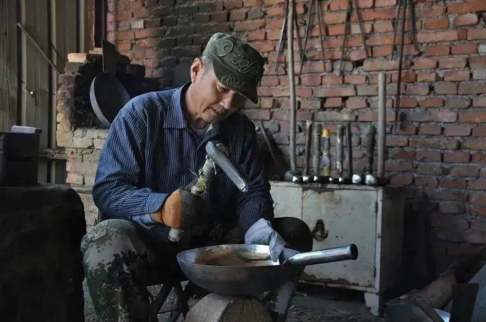 央视力荐,正宗 36000 锤手工锻造,质保 3 年不怕坏!