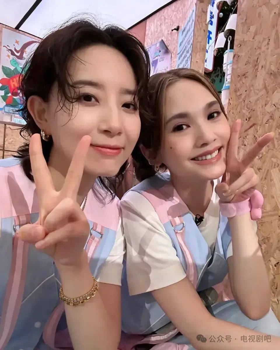 杨丞琳晒生活碎片 提前为陈妍希庆生超有爱