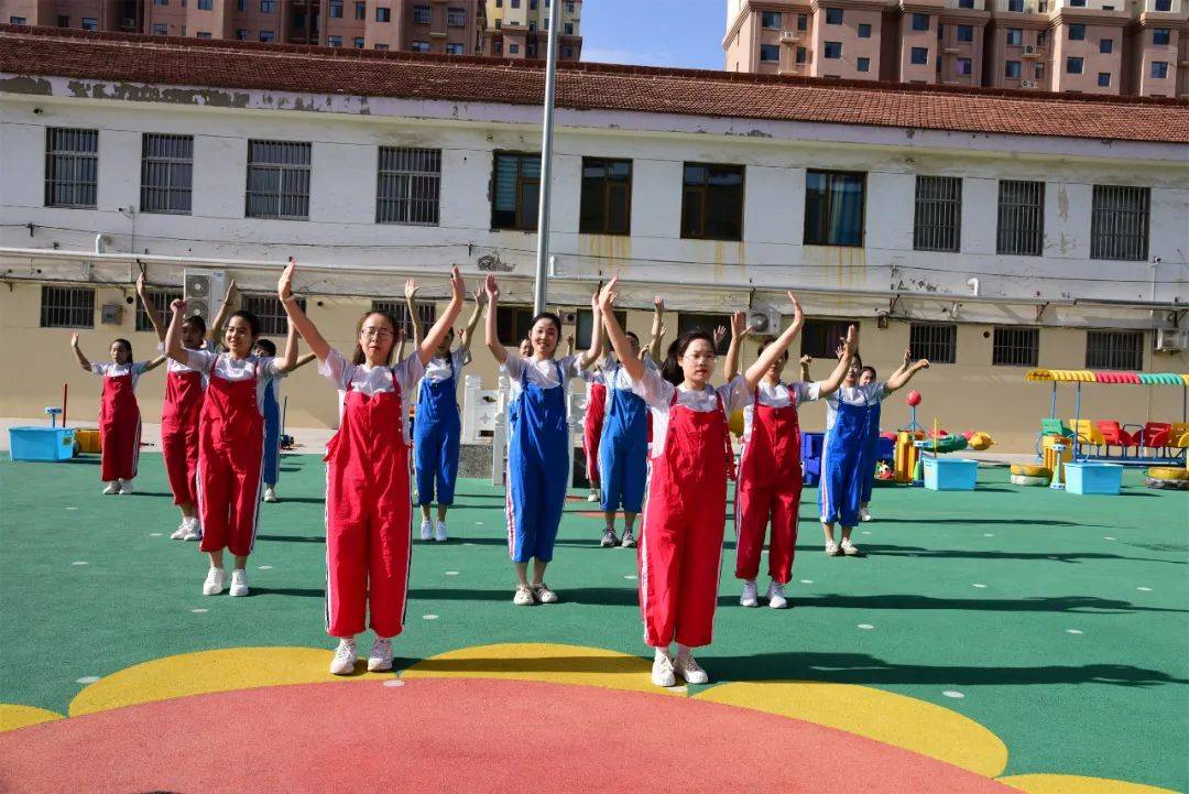 趣享运动 玩转童年——万荣县五一幼儿园庆"六一"家园联谊活动纪实