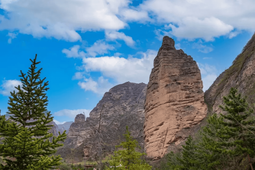 【临夏世界地质公园】炳灵石林——天作险峻 雄奇秀美