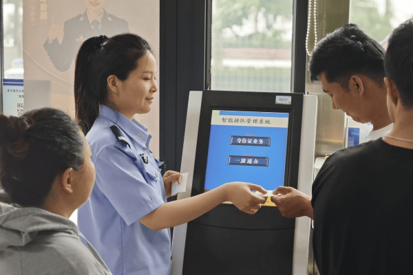 库尔勒:户籍办理"小窗口" 便民服务"大民生"_群众_办事_业务