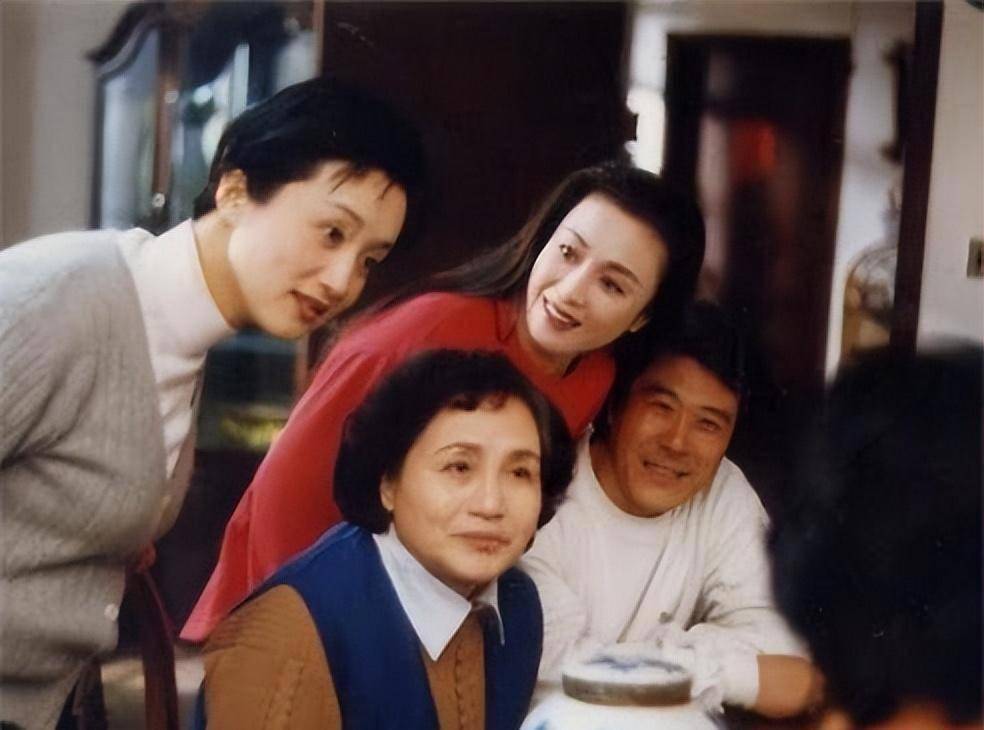 88岁郑毓芝,和上海话剧圈焦晃齐名,丈夫去世后,令她幡然醒悟_生活