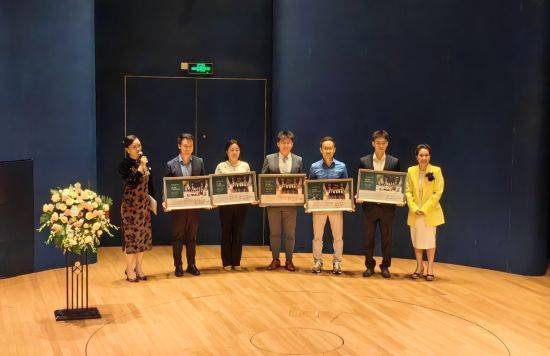 为爱发声 美国哈佛大学鳄鱼合唱团来沪演出_活动_范宇斌_上海