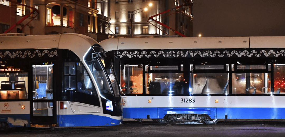 莫斯科街道惊现无人驾驶有轨电车!