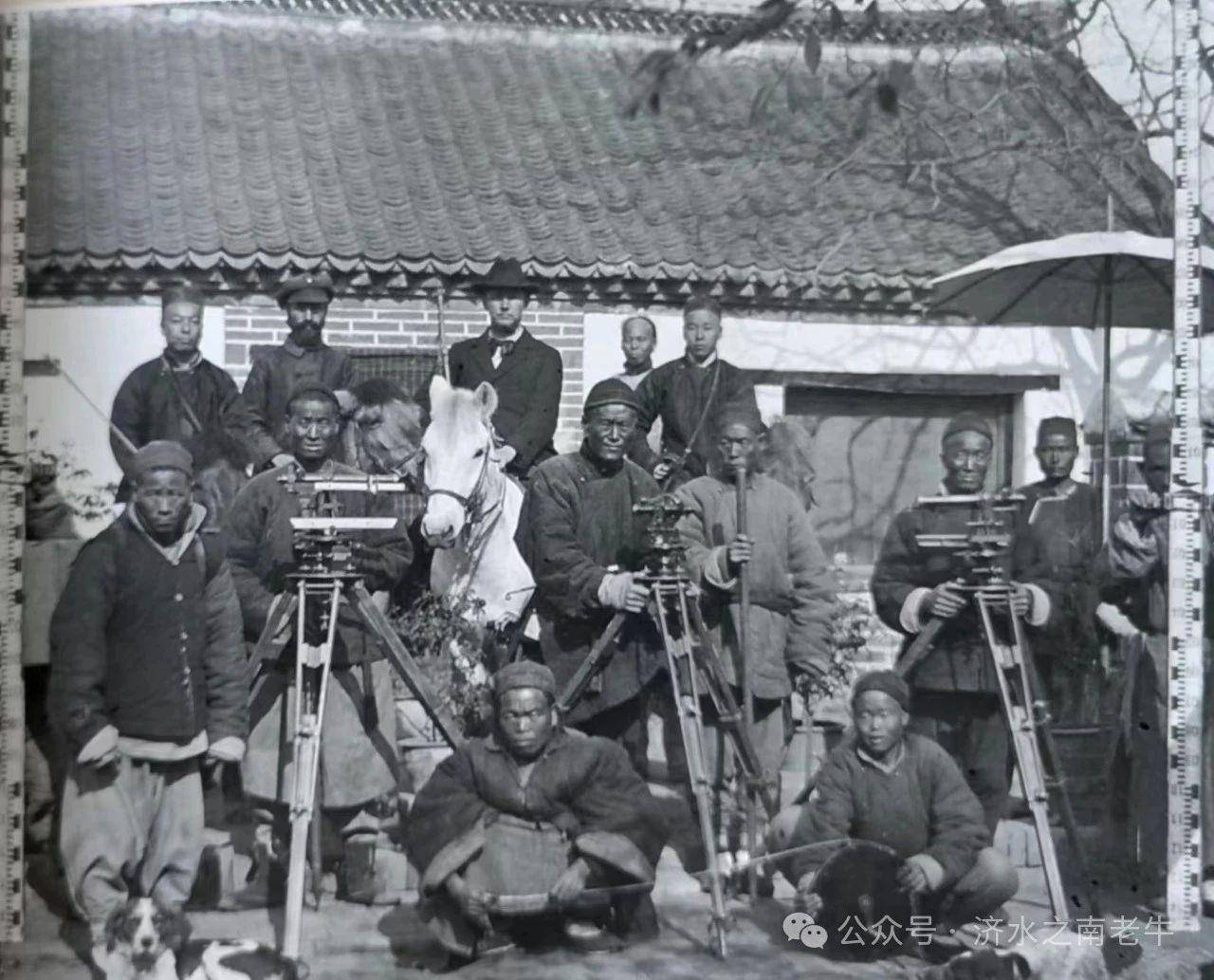 他1891年来华,曾勘测京汉铁路,并参与修建大冶铁路,淞沪铁路等.