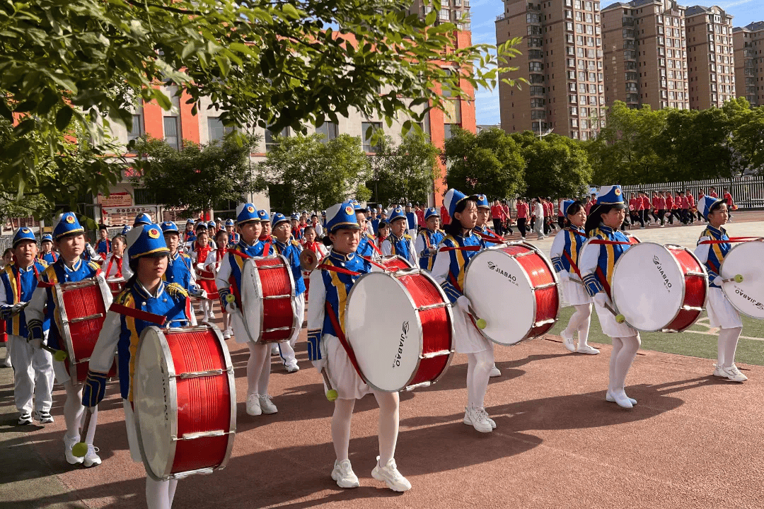 甘肃省各级少先队组织开展"红领巾爱祖国"主题实践活动_少先队员_示范