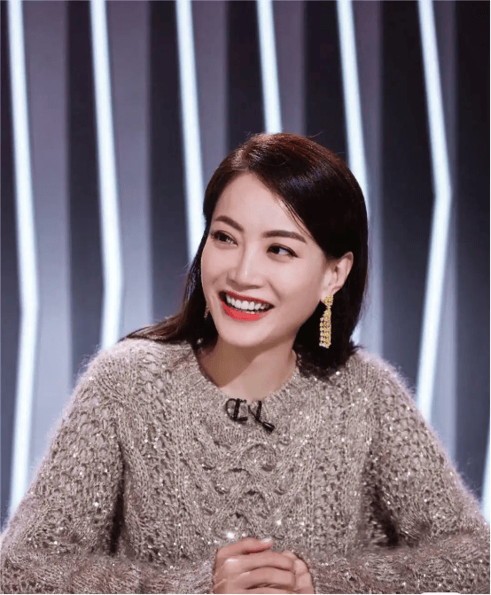 被她捧红的艺人,有谢霆锋,容祖儿,陈伟霆,古巨基,张家辉,梁洛施,twins