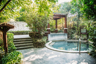 叹豪华自助早晚餐,户外温泉不限次,水上滑梯 室外泳池