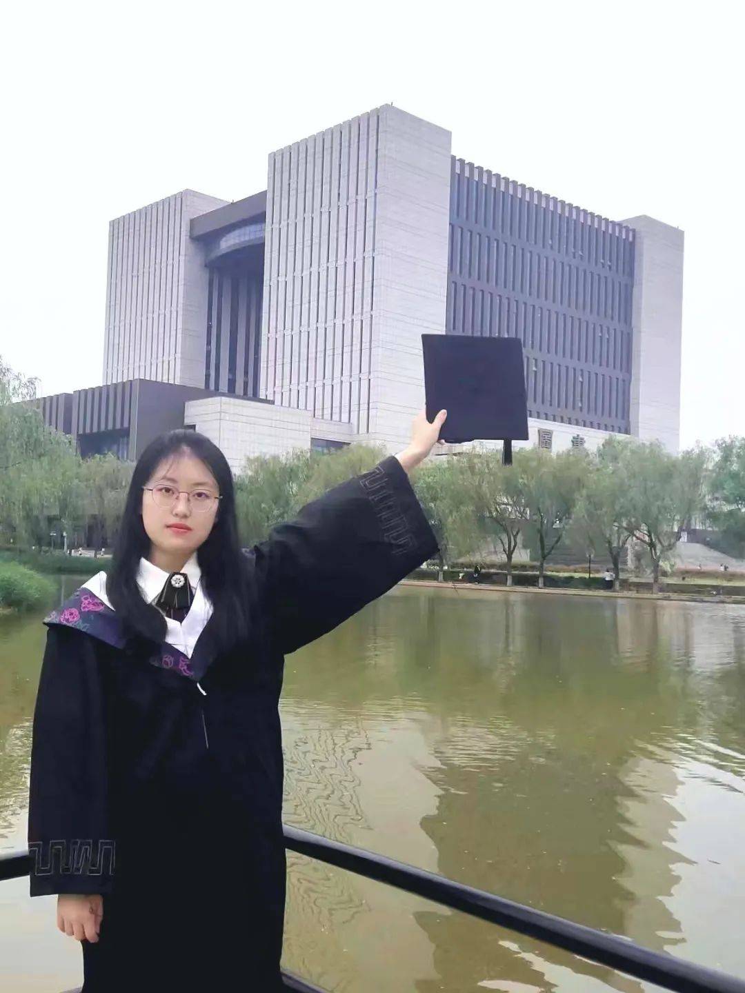 与你,讲不出再见