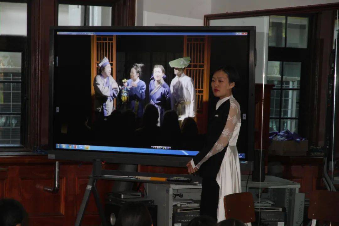 "人文千载韵 哲思启新篇" ——第九季中西讲坛学术周