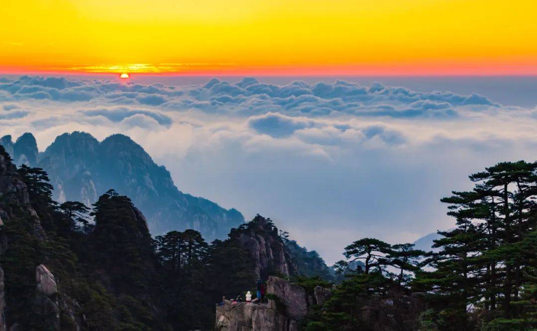 【大黄山365·第197期】初夏黄山:日出与日落的诗篇