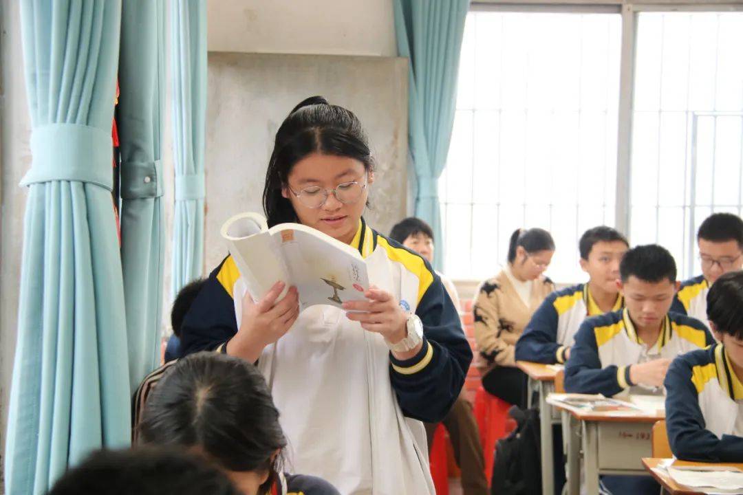 追"新"逐"质" !邑大附中驶入教育教学高质量发展"快车道"