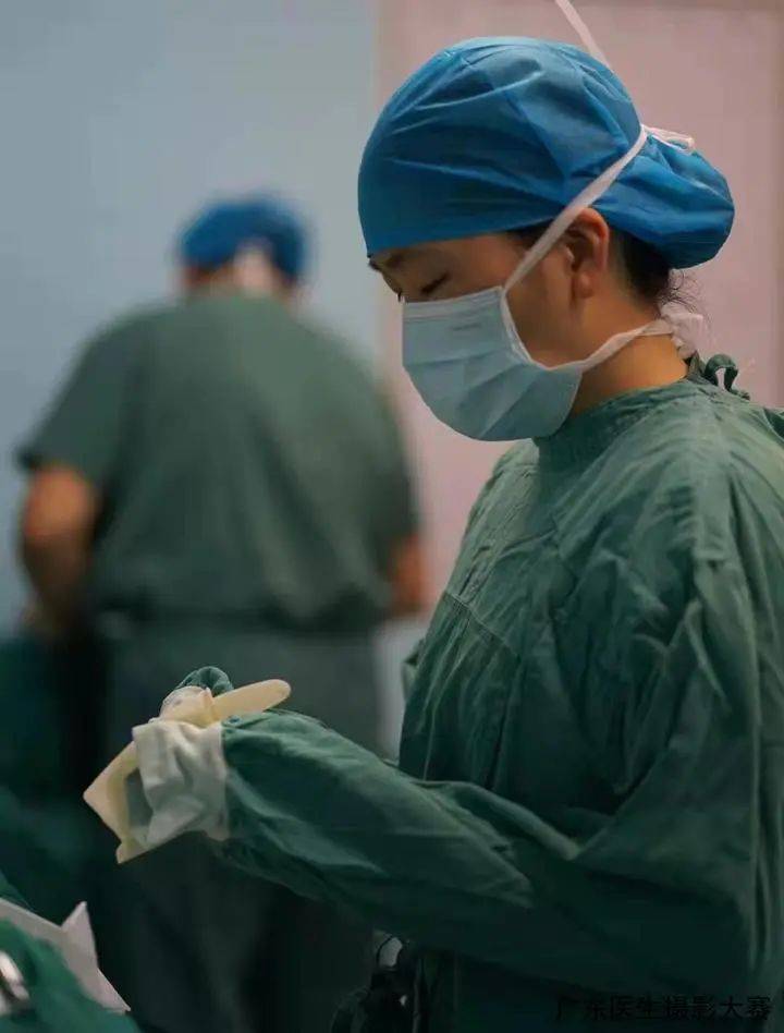 【摄影大赛】一目一笑传递温情,一言一行显救世情怀(作品展示第12期)