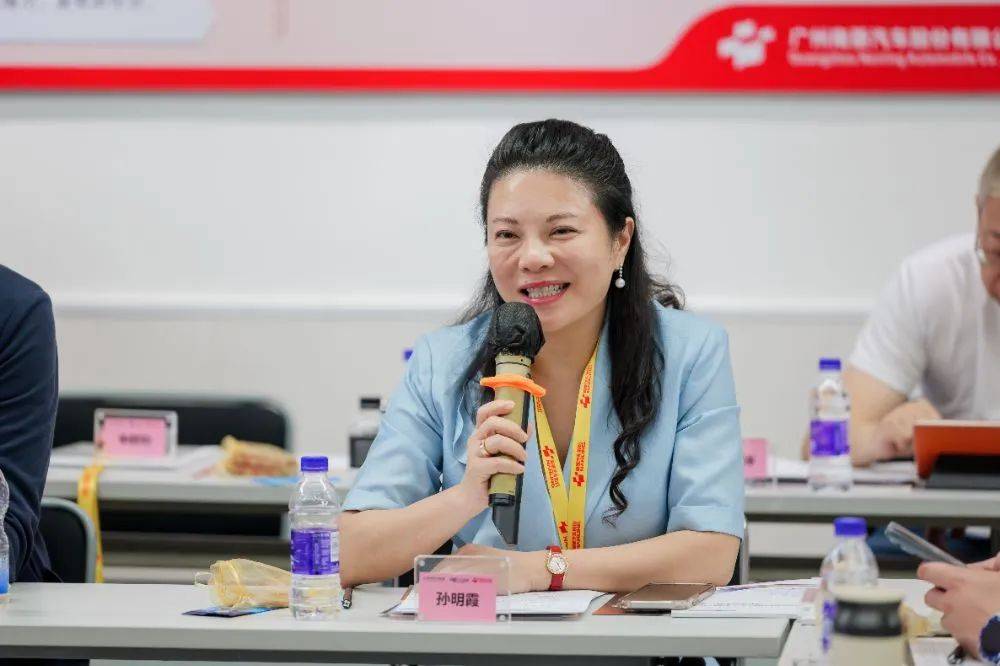 宝利捷二手车市场董事长孙明霞谈及二手车商的金融需求,宝利捷二手车