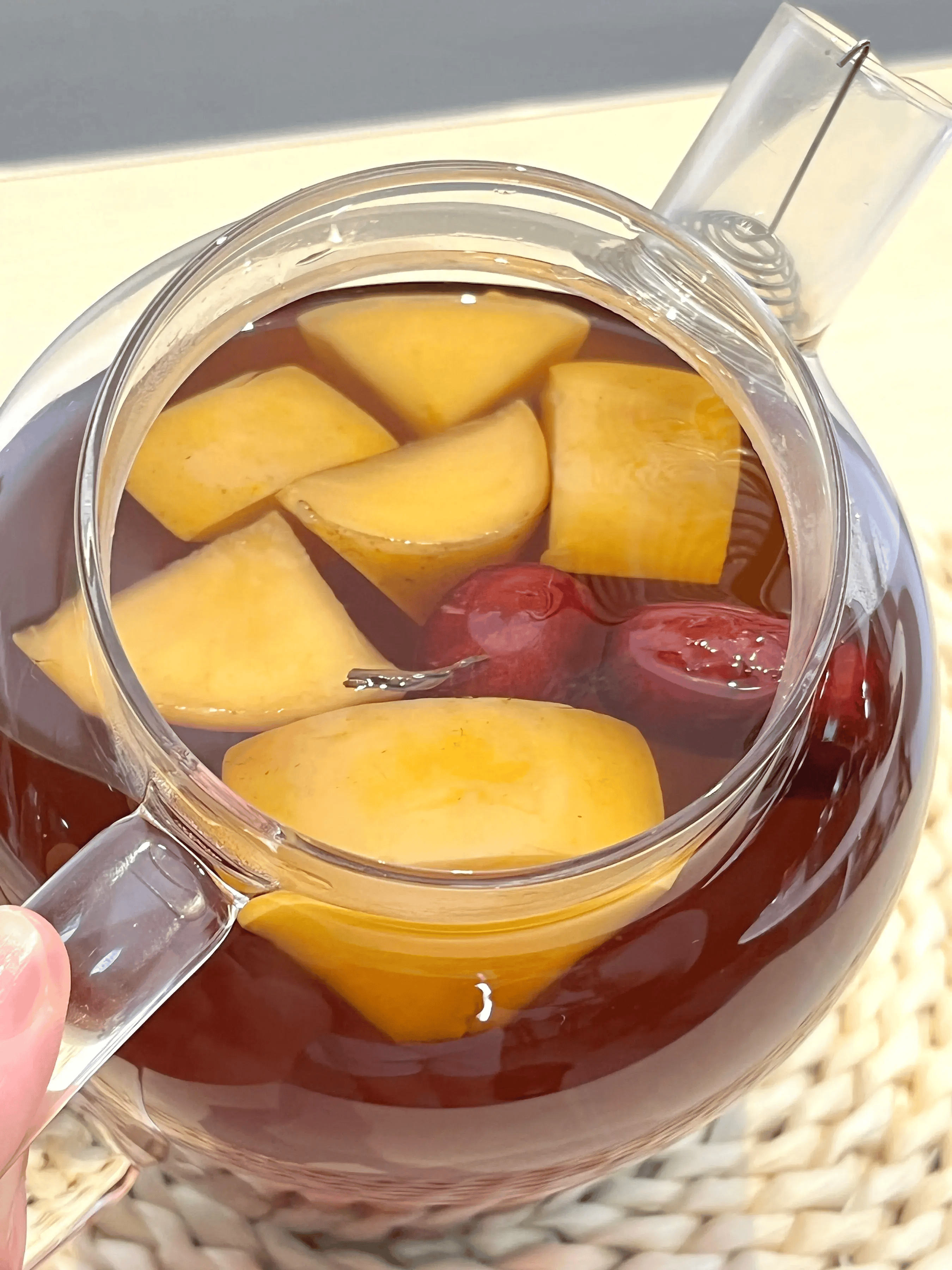 低估了这个苹果煮红茶,坚持喝了两周后,掉秤28斤.