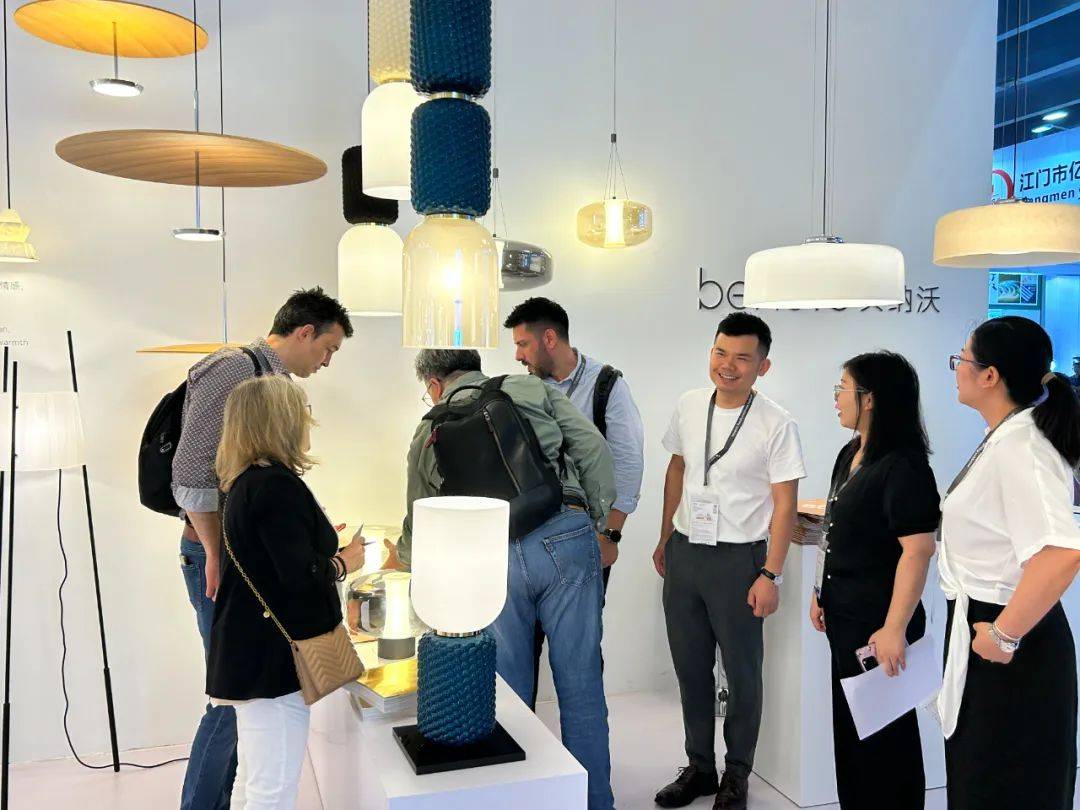 直击光亚展 | 华艺广场众多品牌商户惊艳亮相,火热出圈!