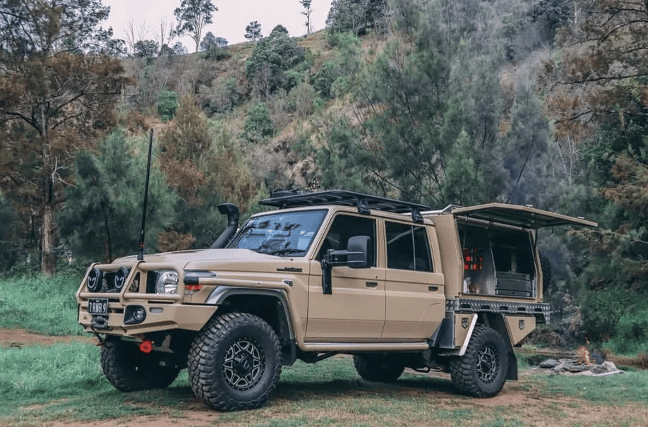 这辆改装过的丰田lc79,千万越野人的终极梦想吧?