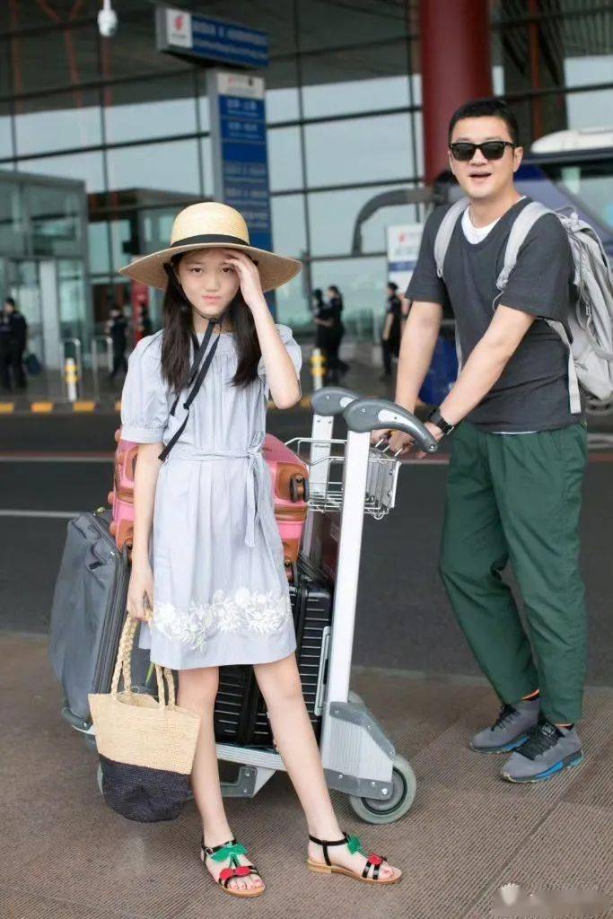 还记得王菲的女儿李嫣吗?修复手术大成功?