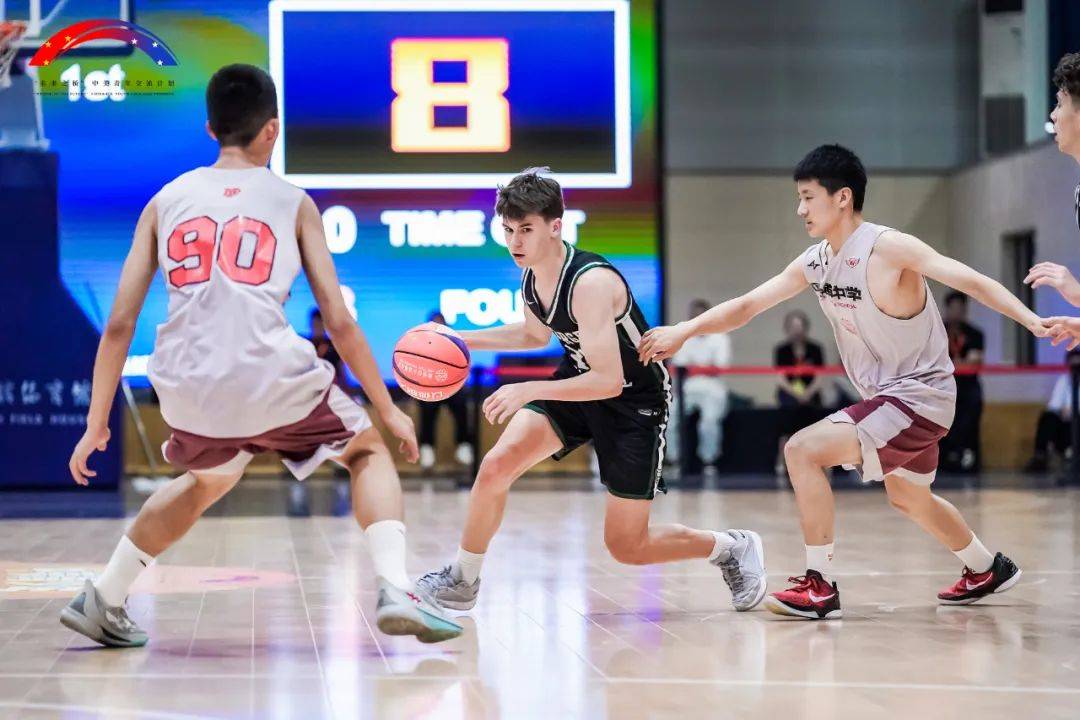 以篮球为契 搭友谊桥梁 | 回浦中学篮球队参加中美青少年公益篮球邀请