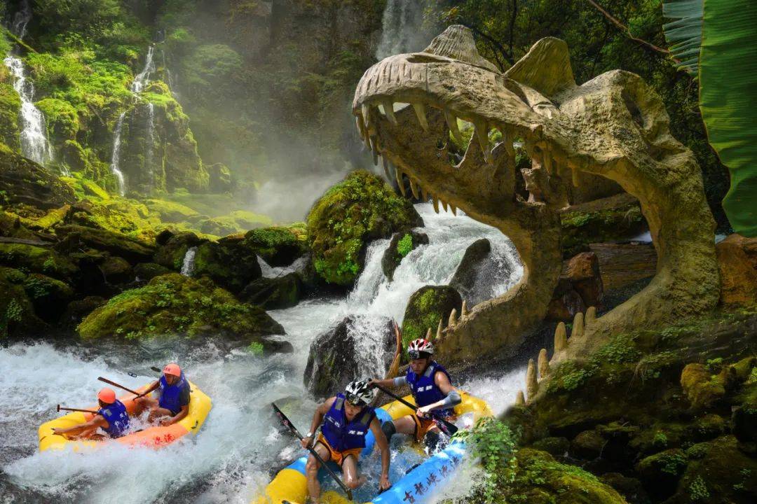 网红河谷 玻璃大峡谷 漂流 大瀑布群被誉为"漂流王中王,玻璃霸中霸"
