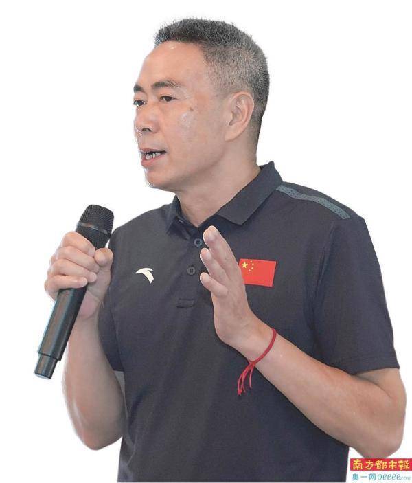 易思玲在靶场中.目前,这位前奥运冠军已担任广东省射击队总教练.