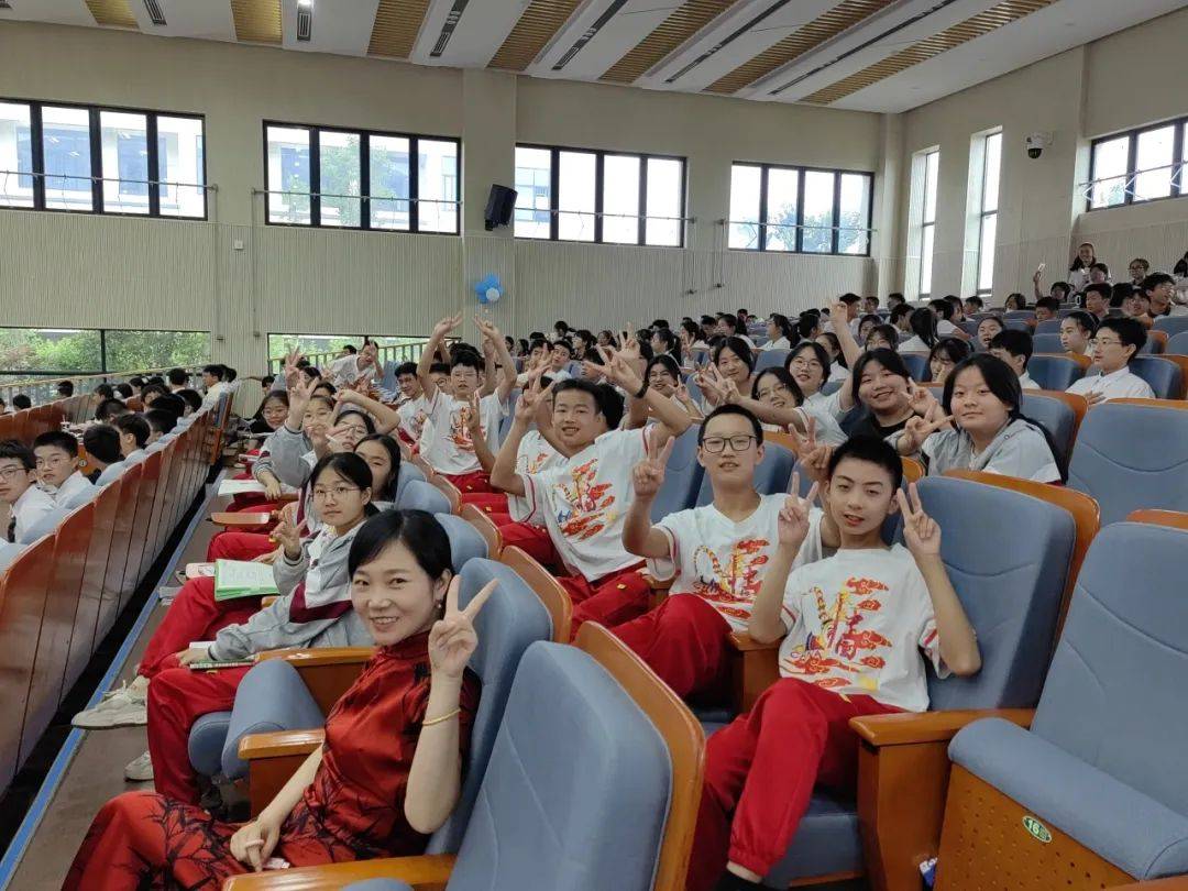 艺术教育试验区76丨城南初中:我为班歌 唱响未来_梦想_向阳_骄傲