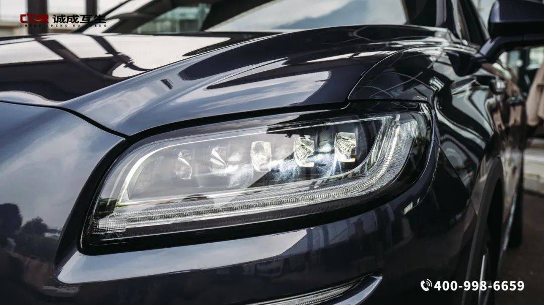 【林肯 航海家 2.7t 四驱尊耀版】