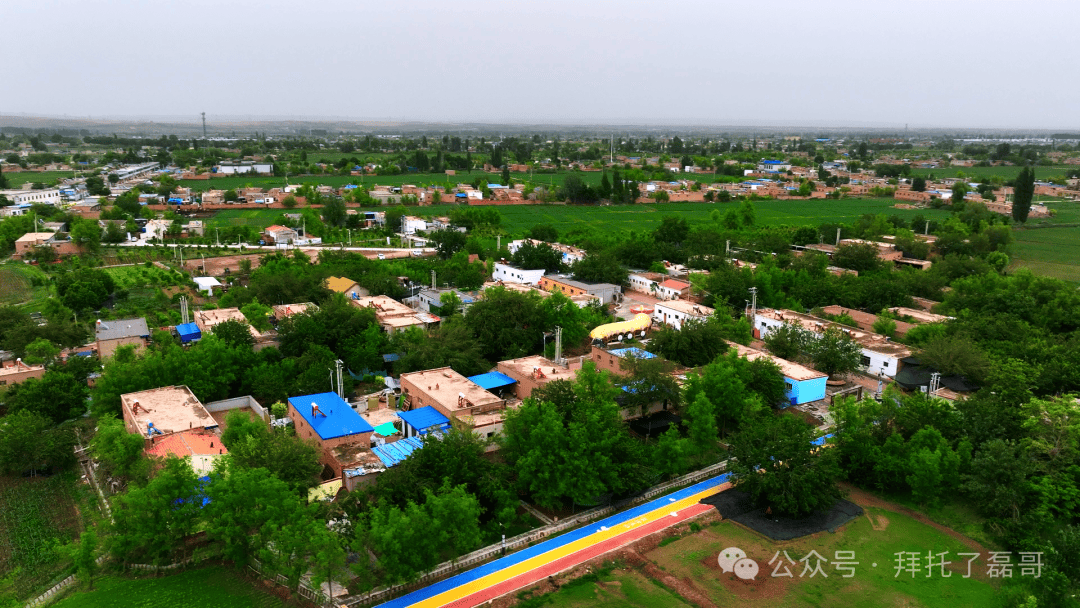 崇兴镇的桑葚节还在进行中,快带上家人朋友们一起来玩吧~点击下方定位