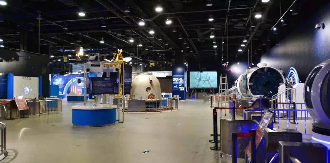 "科技与生活"主题展厅△"探索与发现"主题展厅△"华夏之光"主题展厅