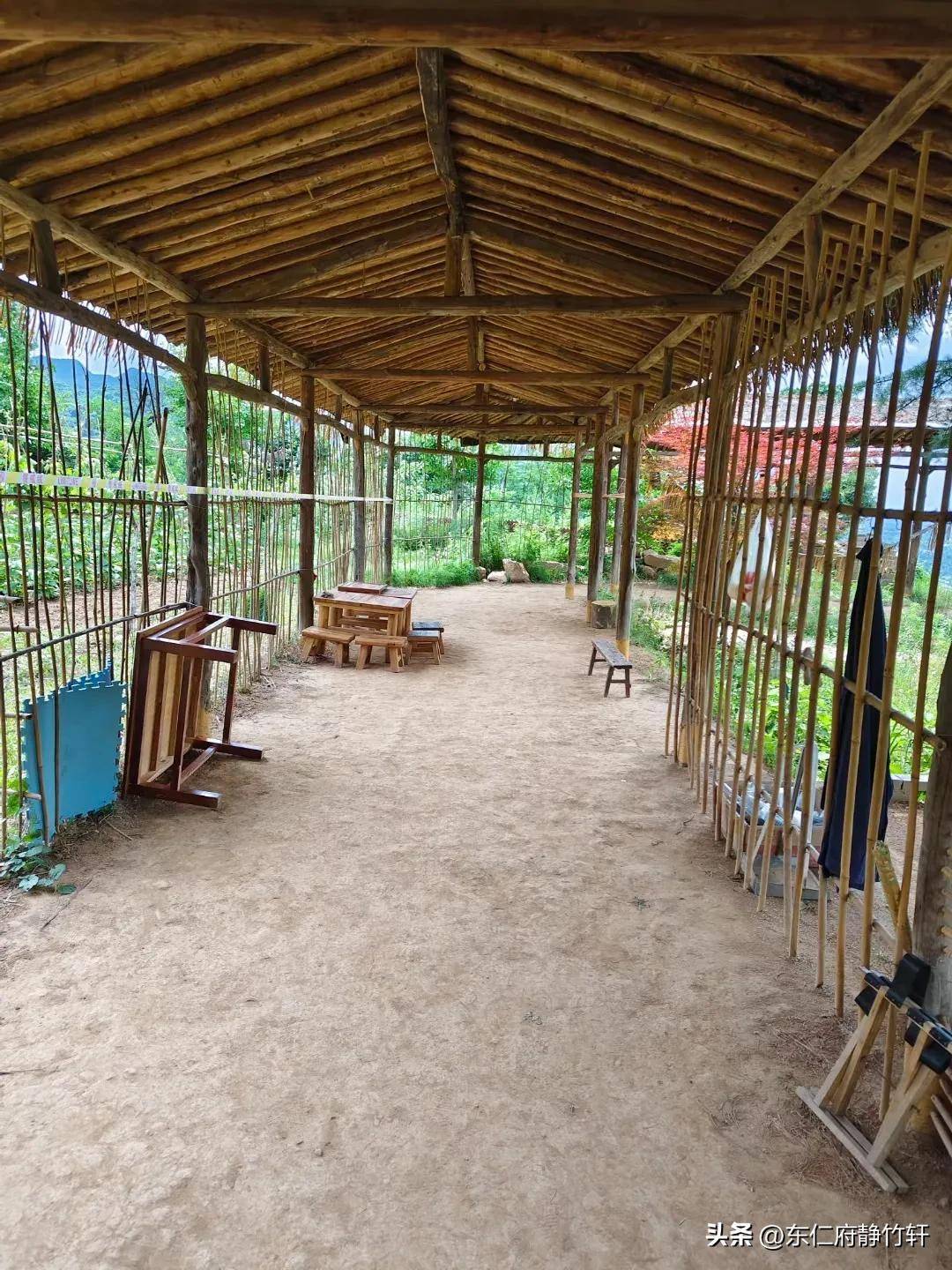 联题陕西省西安市大秦岭圭峰寺 文图/李景宁 终南居士