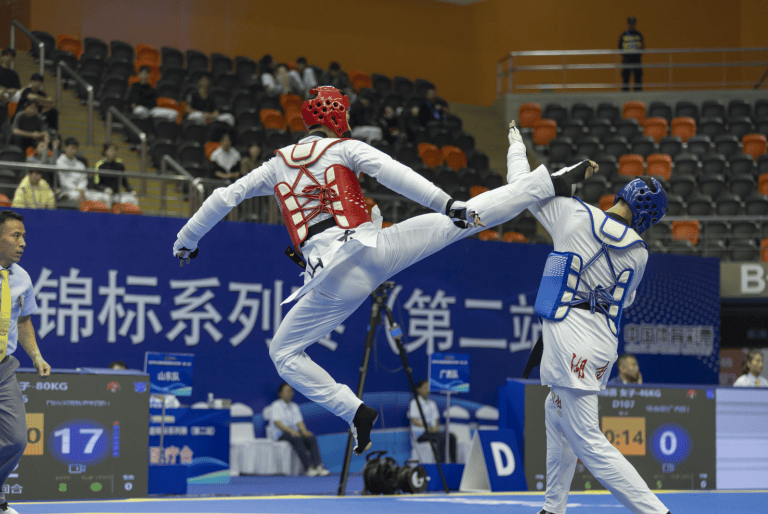 "跆"上功夫,"拳"力以赴,"道"亦有道!全国跆拳道高手温州开"踢"