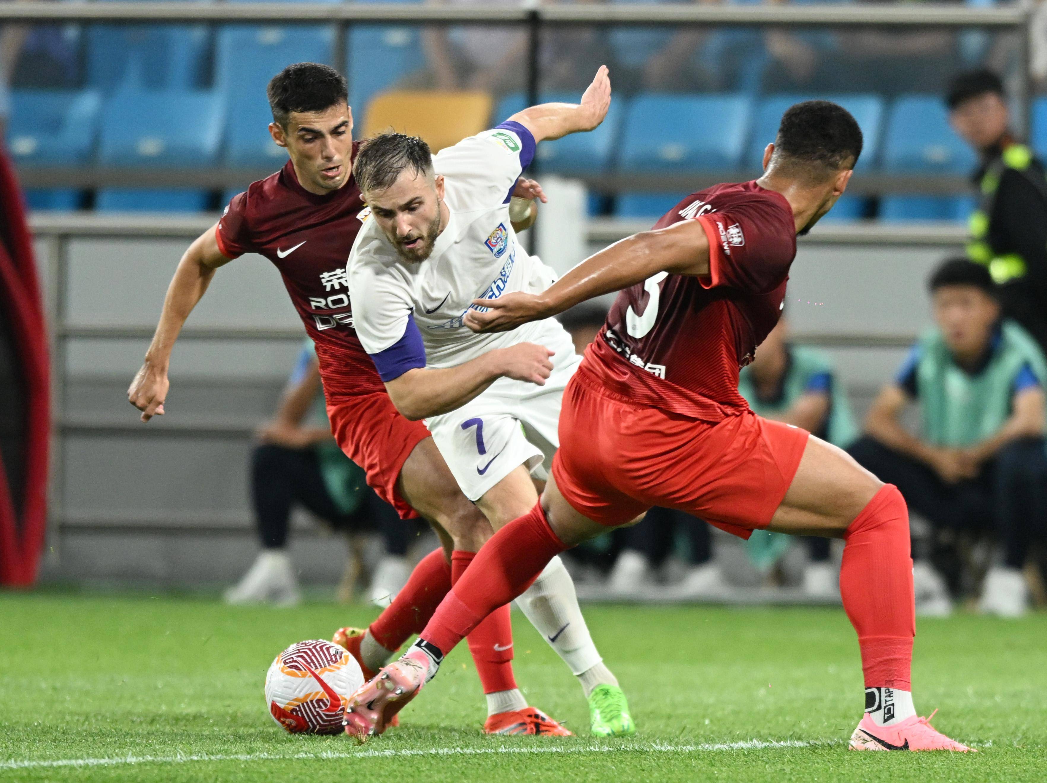 足球——中超:上海海港胜天津津门虎