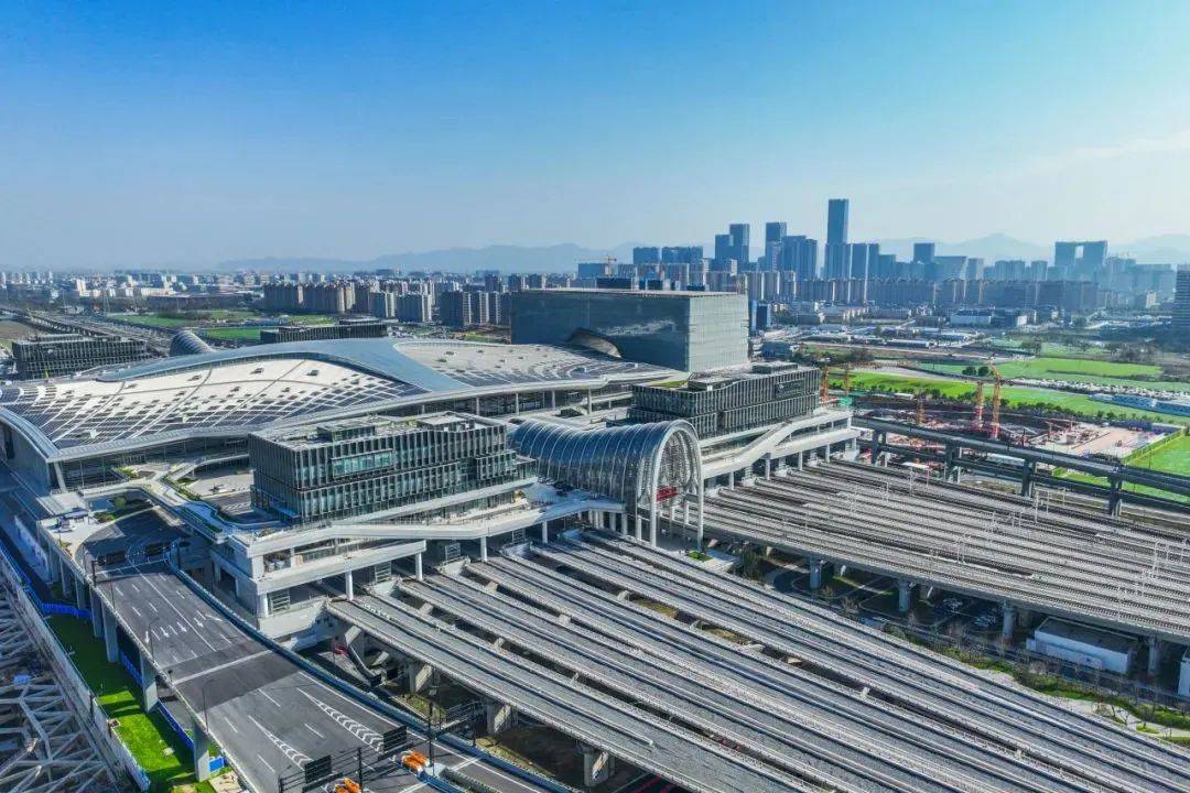 杭州站至杭州南站增加普速列车2对,分别是宁波~广州白云k212